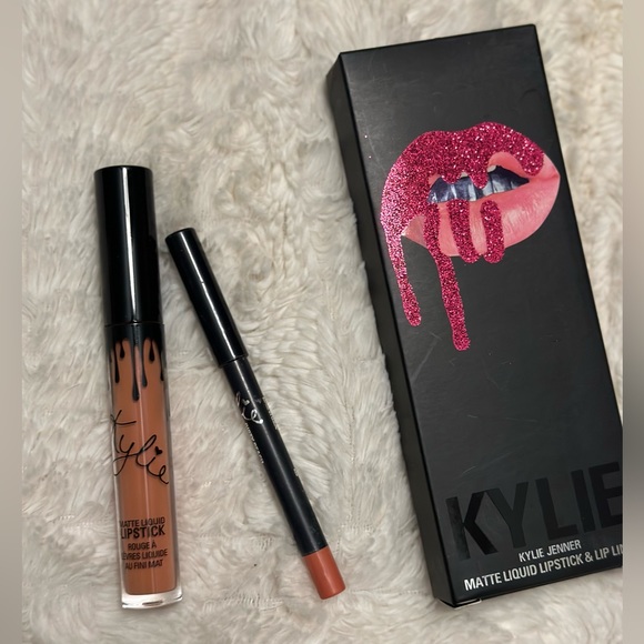 Kylie Cosmetics Lip Kit: DIRTY PEACH ๐ - Picture 2 of 5